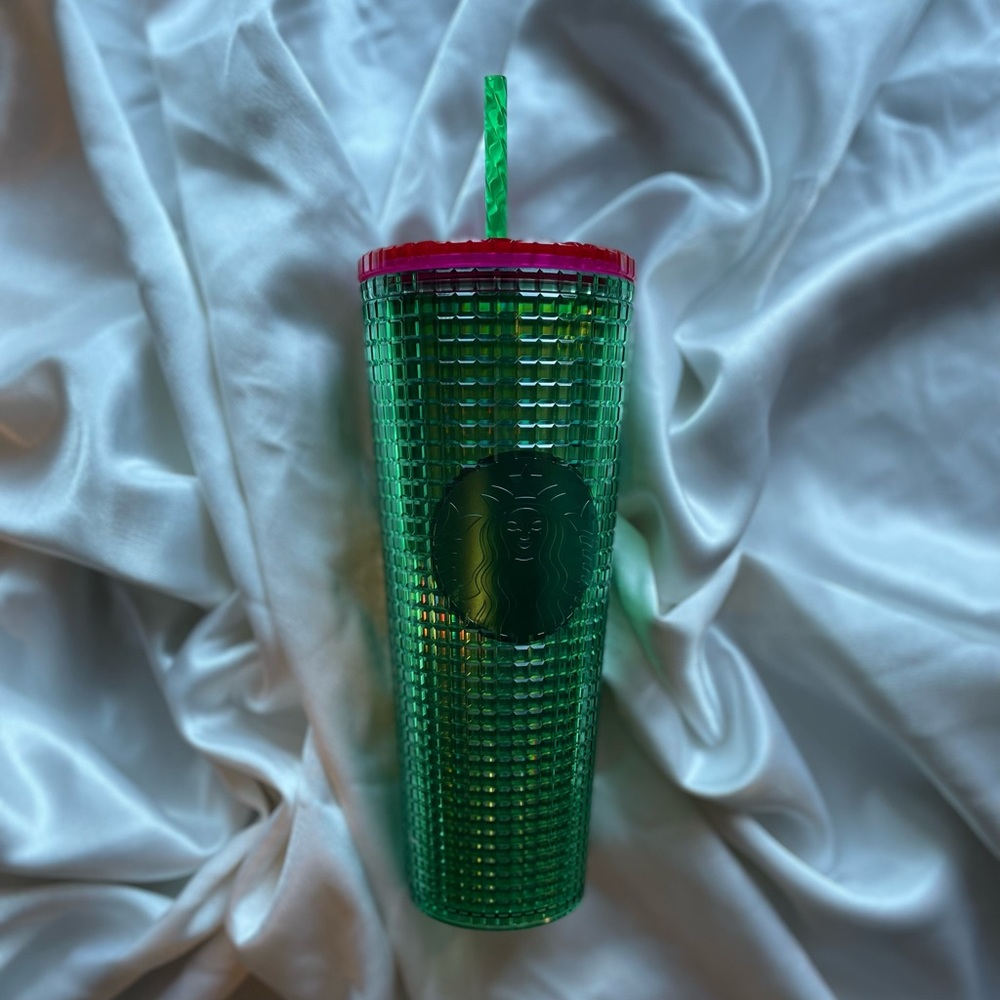Starbucks Spring 2023 Green w/Green Straw and Pink Lid 24 oz Tumbler